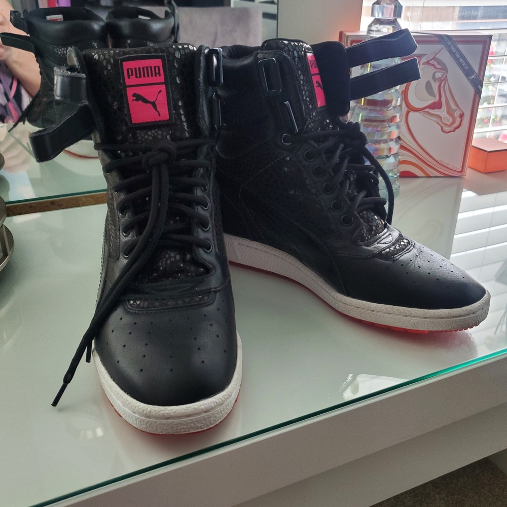 Puma Women's Black and Pink High-Top Sneakers Sz 10, Eu 41 EUC - Picture 8 of 9
